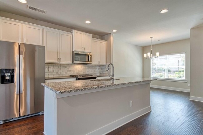 Building Photo - 3817 Oxford Cir