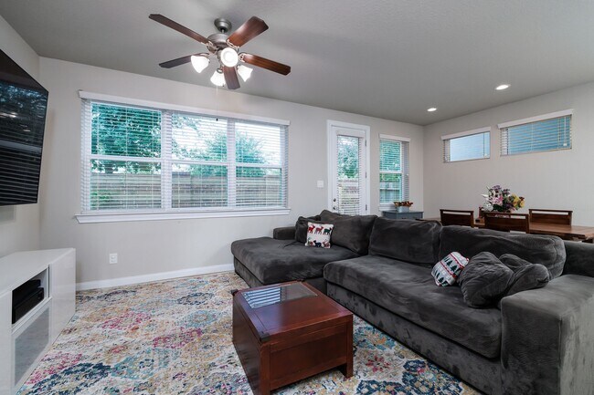 Foto del edificio - 10002 Waving Grain Ln