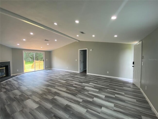 Building Photo - 31326 Tyndall Rd