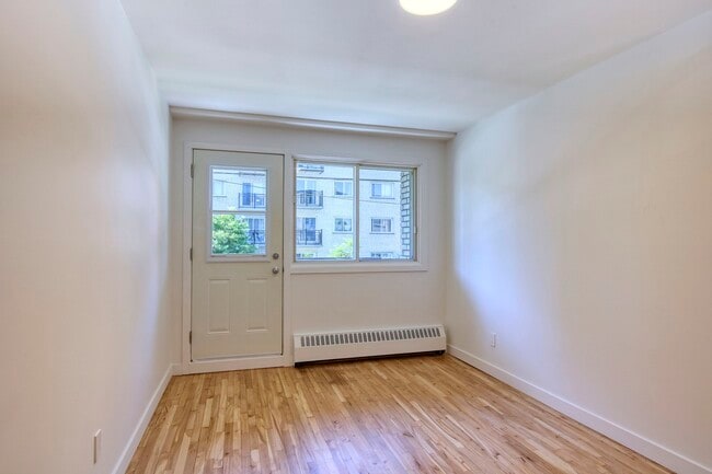 Photo du bâtiment - 760 Rue Galt
