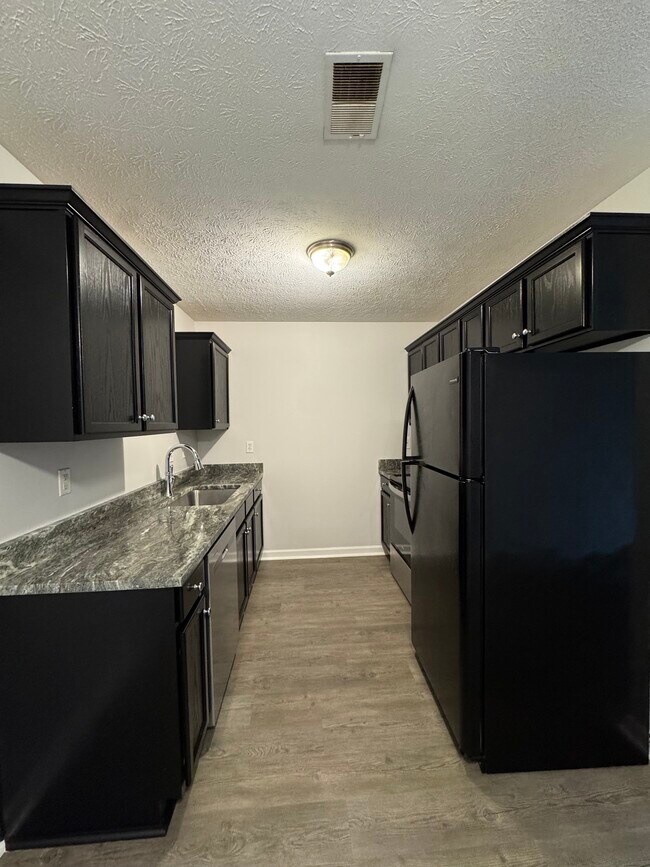 Foto del edificio - Woodfield Apartment Homes