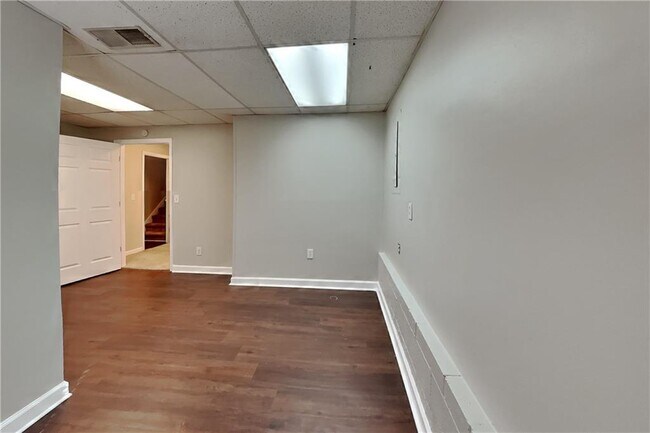 Foto del edificio - 3945 Piper Glen Dr NE