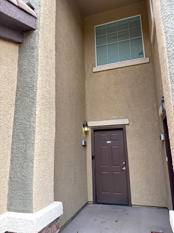 Building Photo - 6868 Sky Pointe Dr