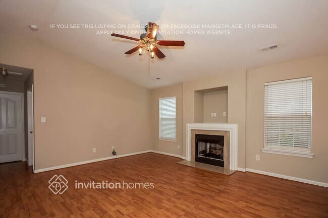 Foto del edificio - 5733 Shining Oak Ln