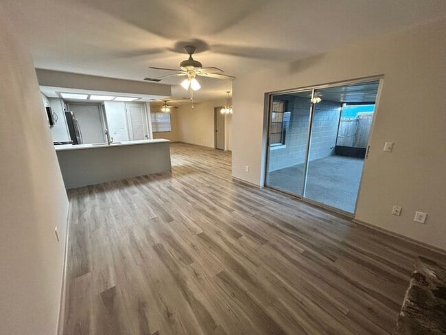 Building Photo - 12092 Aurora Ct