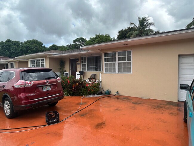 Foto del edificio - 14365 NW 15th Dr