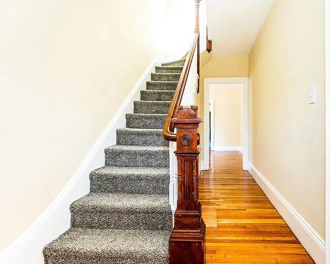 Photo - 36 Pratt St House