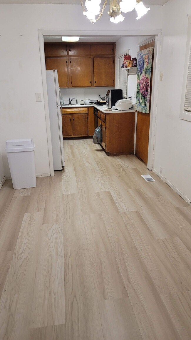 Foto del edificio - 406 Warner St NW