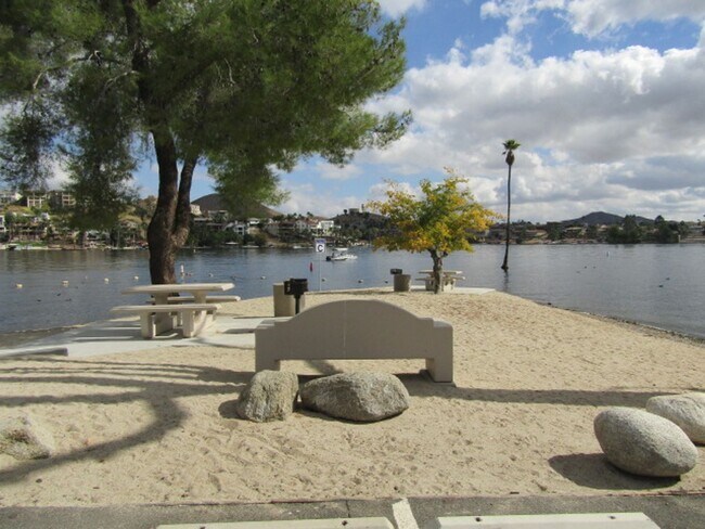Foto del edificio - Large Mobile Home in Canyon Lake gated com...