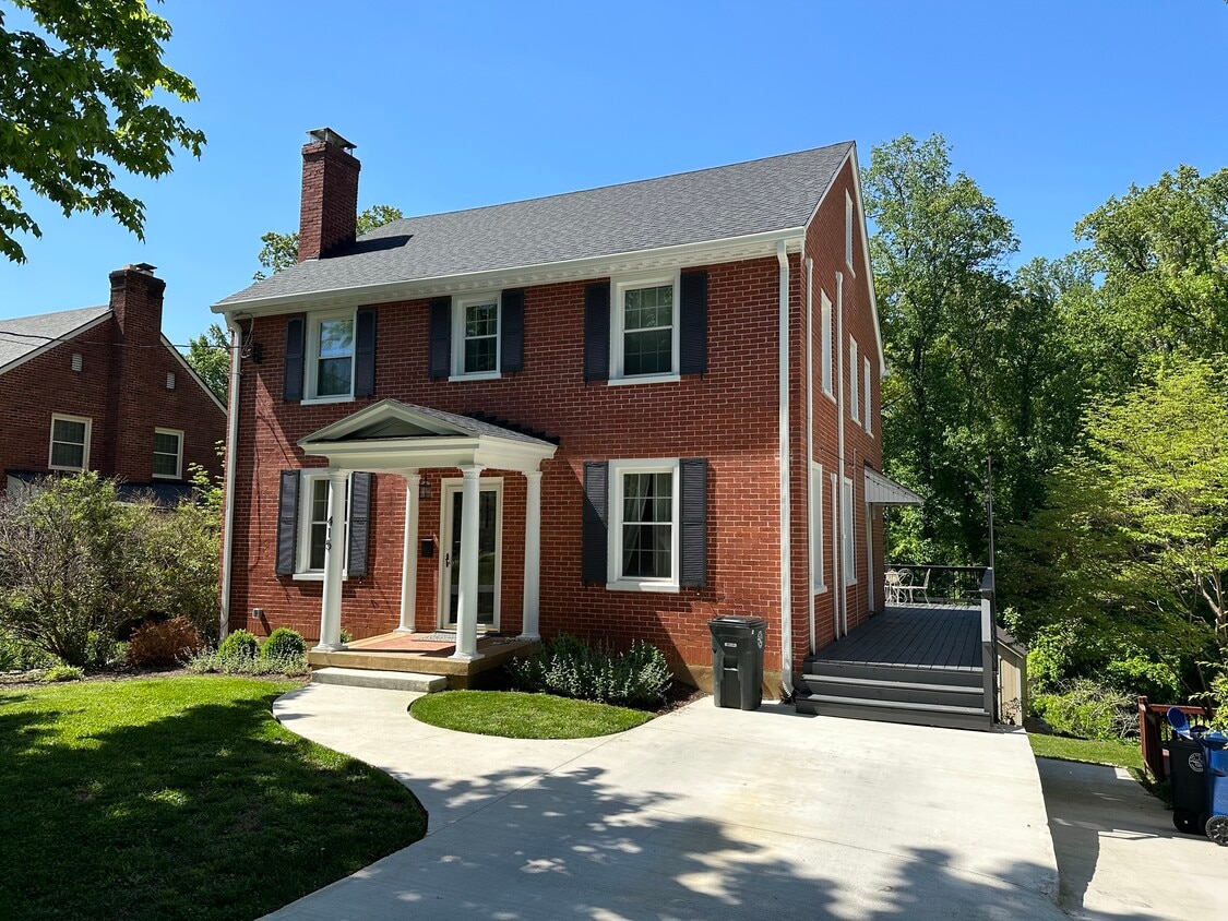 Primary Photo - 415 Elmwood Ave