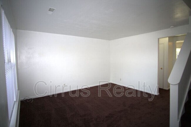 Foto del edificio - 2748 Peach St