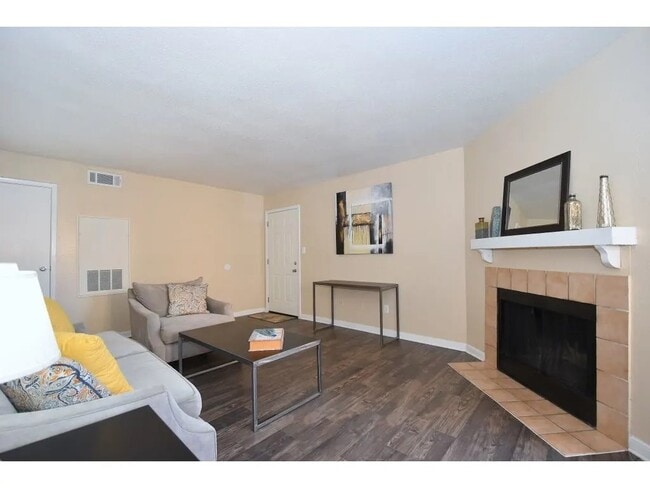 Foto del edificio - 17310 Kieth Harrow Blvd