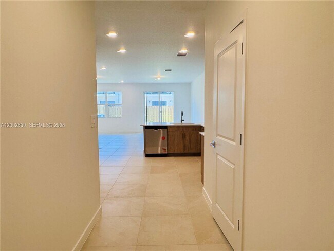 Foto del edificio - 178 NE 14th St