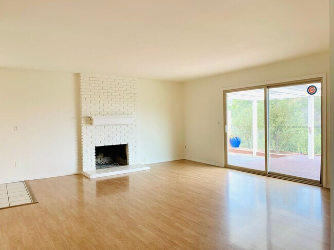 Foto del edificio - Beautiful 3BD/2BA+ Bonus Room Home Availab...