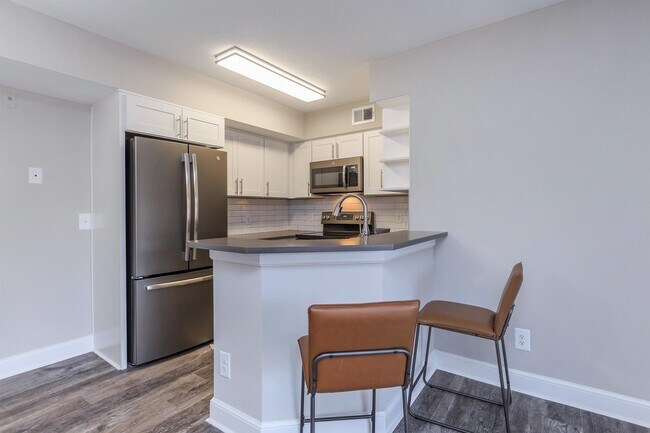 Foto del edificio - Latitude Pointe