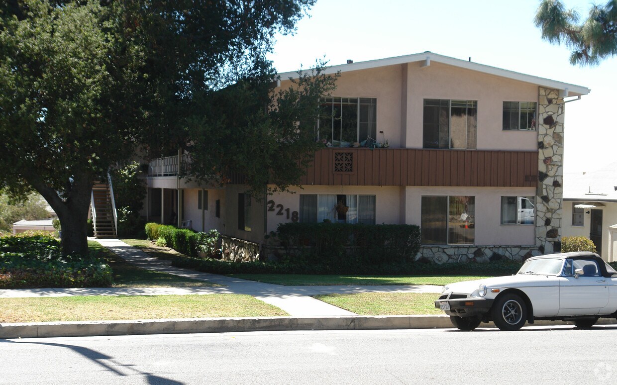 Foto del edificio - 2218 Miravista Ave