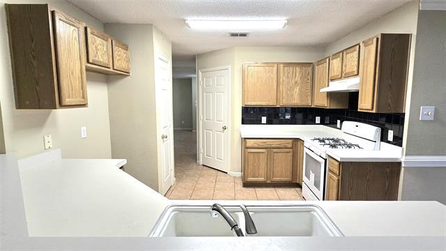 Building Photo - 3808 Aloe Dr