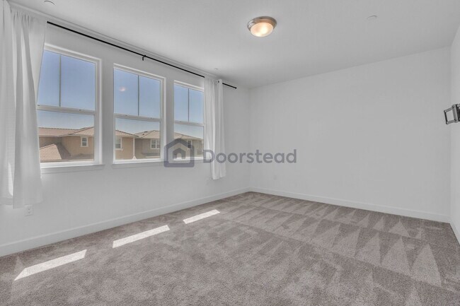 Building Photo - 5713 Waterstone St