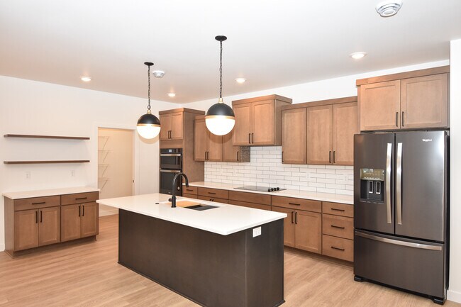Black stainless steel appliances - 6702 71st Ave S