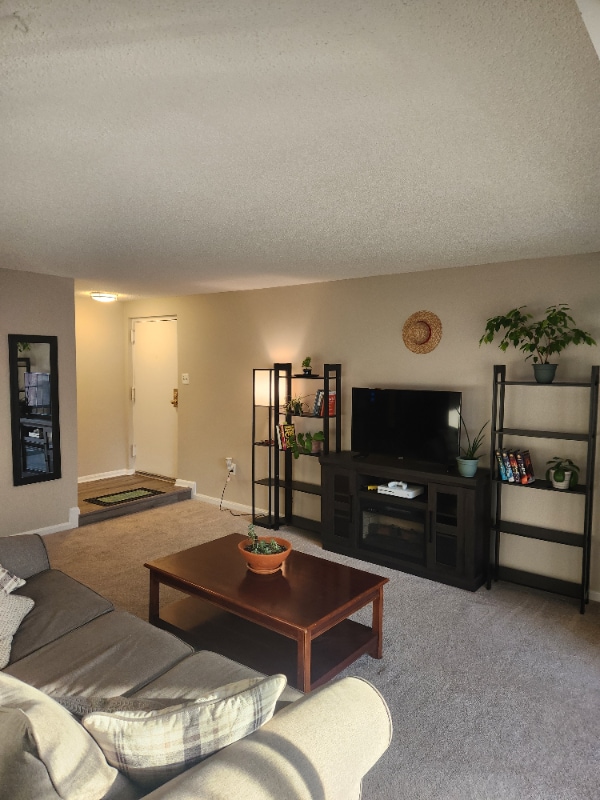 Photo - 10210 Bushman Dr House