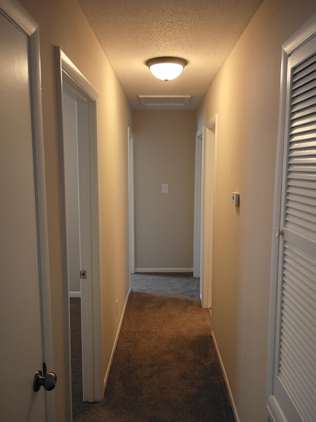 Foto del edificio - 3410 Arden Ct
