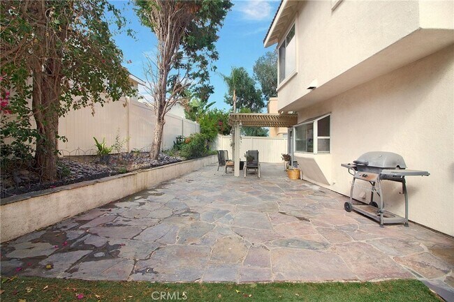 Foto del edificio - 24952 Via Denise