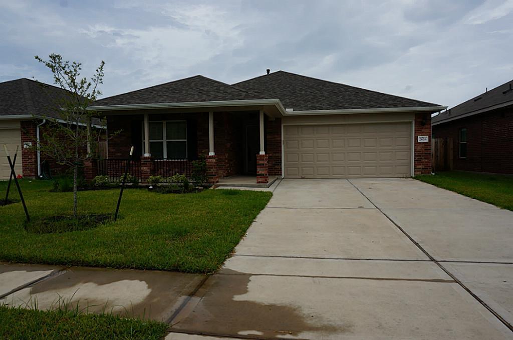 Primary Photo - 2626 Whitetip Ct