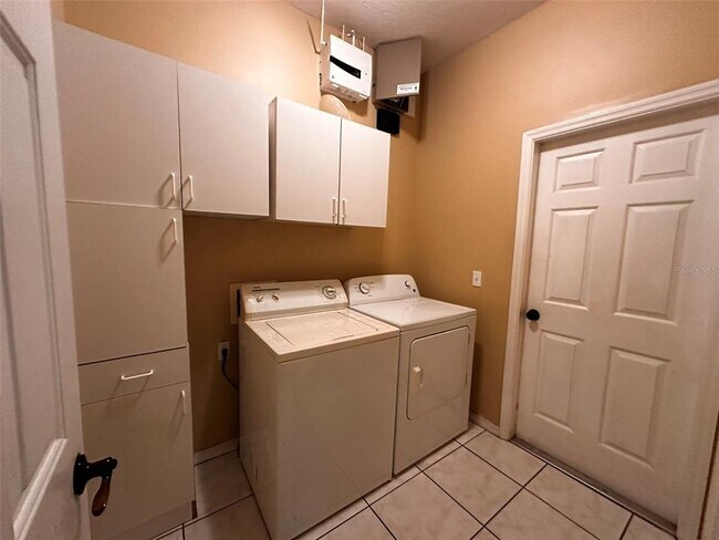Foto del edificio - 13002 Wickham Ridge Pl