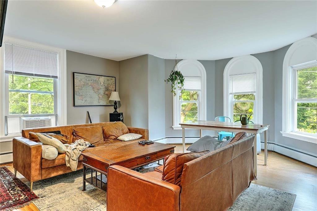 Foto principal - 571 Spring St