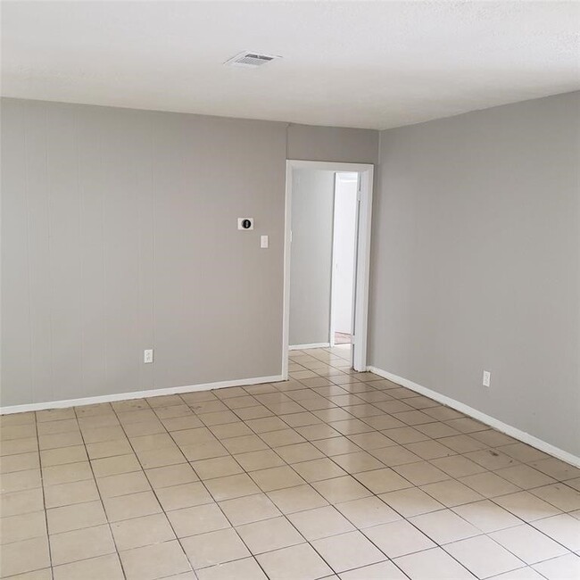 Foto del edificio - 12931 Southbridge Rd