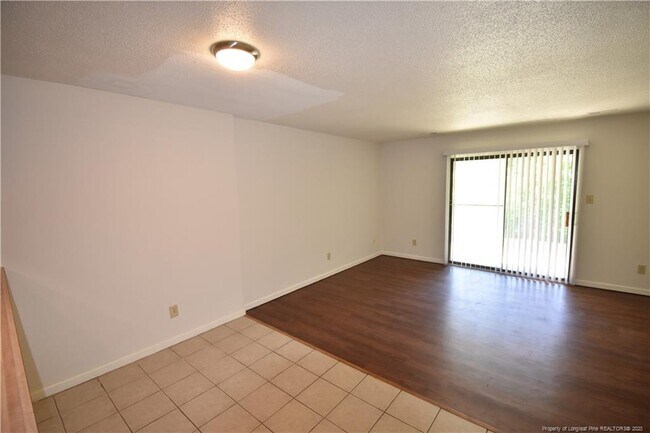 Building Photo - 244 Wickford Ct