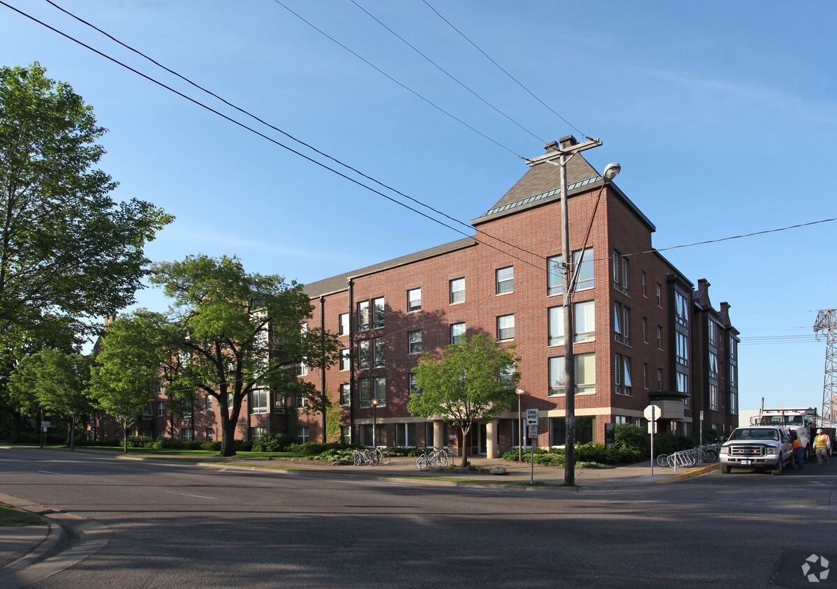 Doran 2013 Apartments in Minneapolis, MN