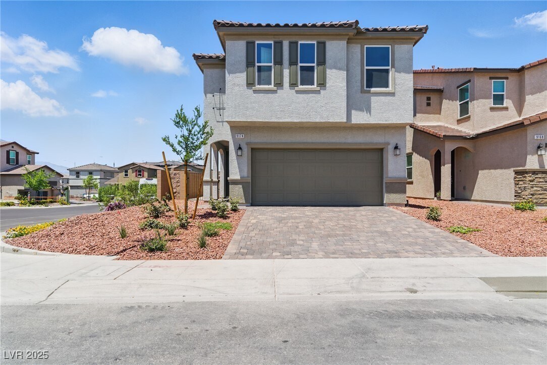 Foto principal - 9174 Vesey Ave