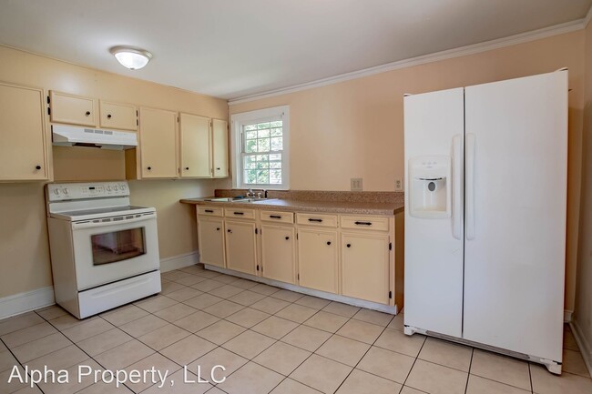 Building Photo - 2 br, 1 bath House - 105 West Avenue