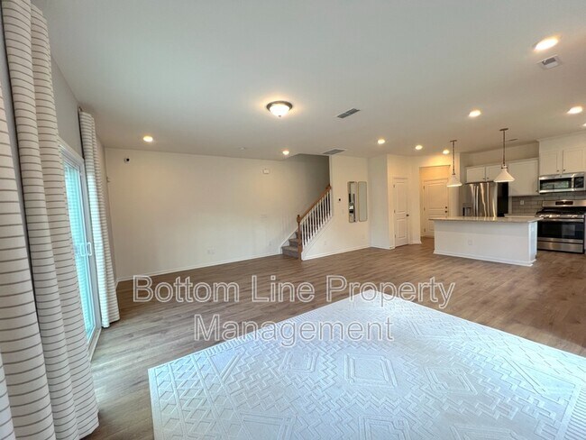 Foto del edificio - 3661 Secrest Lndg