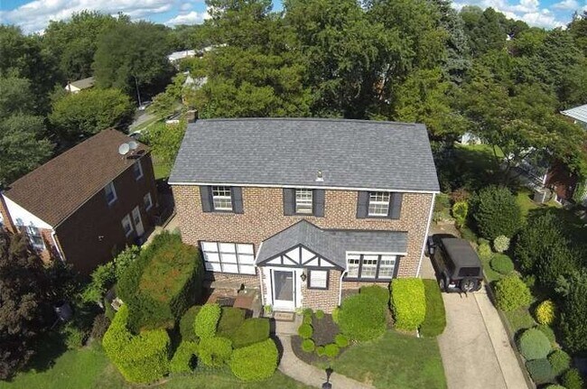 Foto del edificio - 517 Maple Hill Rd