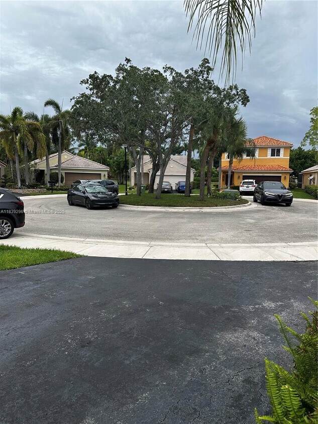 Foto del edificio - 4366 Pine Ridge Ct