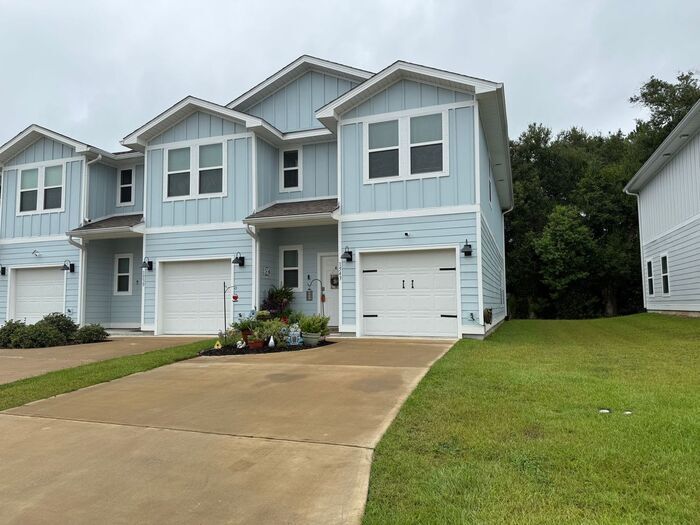 Primary Photo - Pensacola - Admirals Quarters - 3 bedroom,...