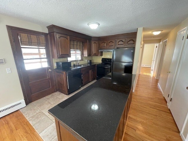 Foto del edificio - 105 Brewster St