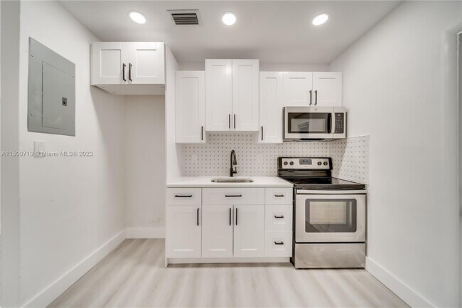 Foto del edificio - 6126 SW 19th St