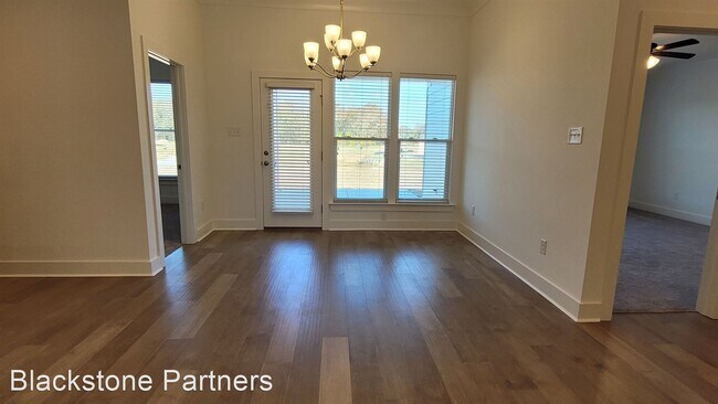 Foto del edificio - 4 br, 2 bath House - 18955 Pharlap Way