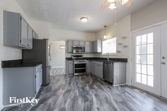 Building Photo - 928 Timber Creek Dr