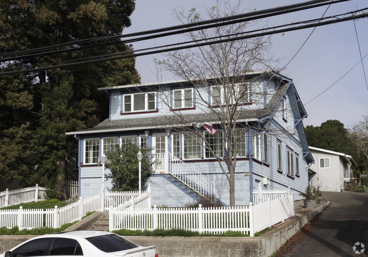 Primary Photo - 204 Bodega Ave