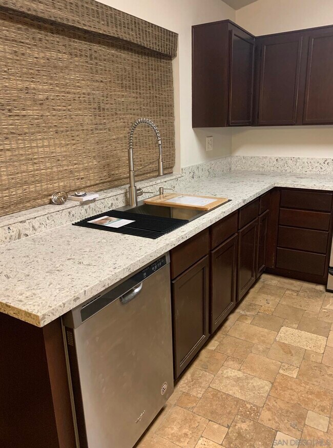 Foto del edificio - 1277 Winchester Ct
