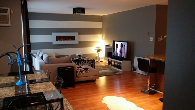 Open Concept - 669 Briar Hill Ln