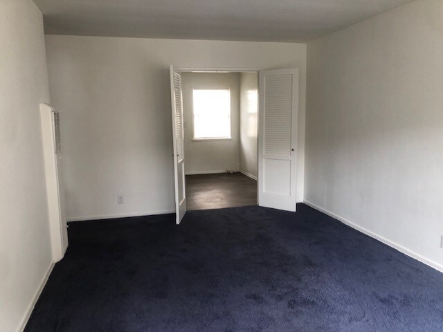 Living room - 3946 Sawtelle Blvd