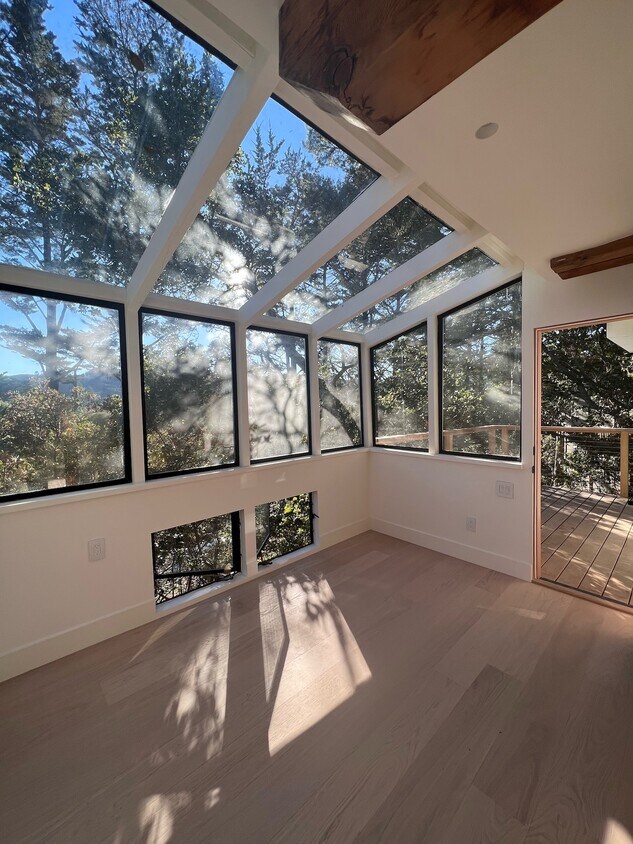 Foto principal - 321 Pine Hill Rd