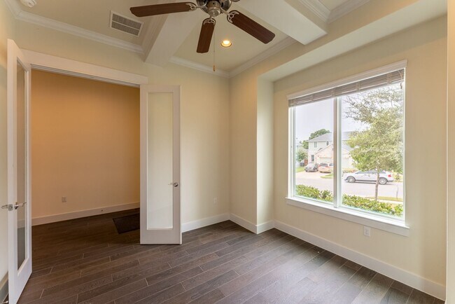 Foto del edificio - Spacious, Stylish, and Perfectly Located 3 Bedrooms, 2.5 Bathrooms in North Shields!!!