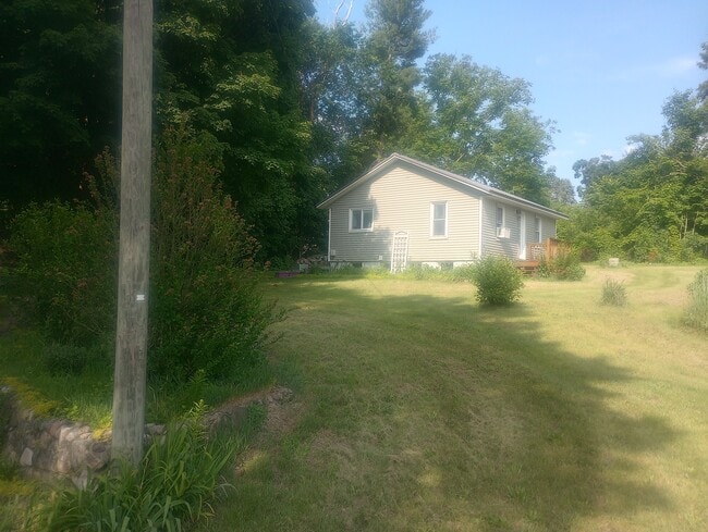 Building Photo - 22204 US-12