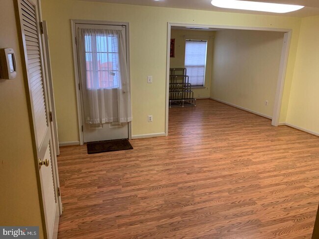 Building Photo - 26137 Lands End Dr
